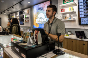 Budtender at Stoops
